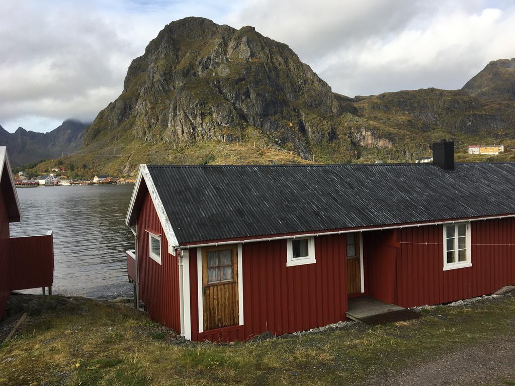 Buodden Rorbuer - Fisherman Cabins เซอร์วอเกน ภายนอก รูปภาพ