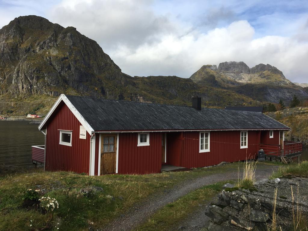 Buodden Rorbuer - Fisherman Cabins เซอร์วอเกน ภายนอก รูปภาพ